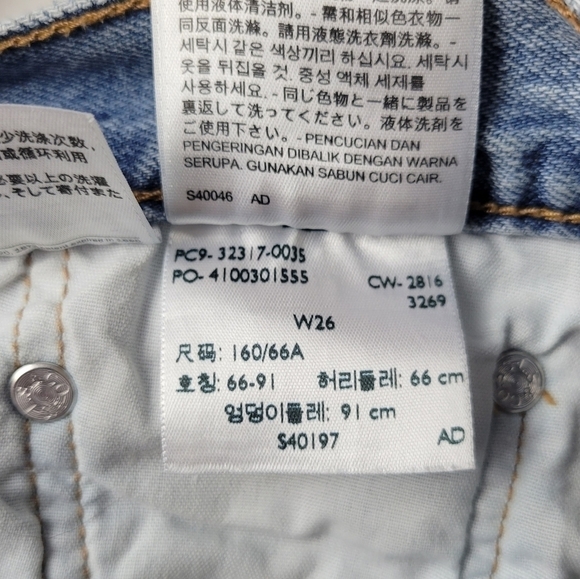 Levi's 501 Shorts Button Fly Frayed Hem 26 - Picture 8 of 12